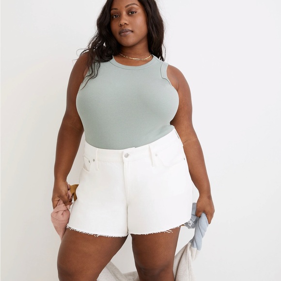 Madewell Pants - Madewell Relaxed Denim Frayed Shorts Off-White Size 22 NWT